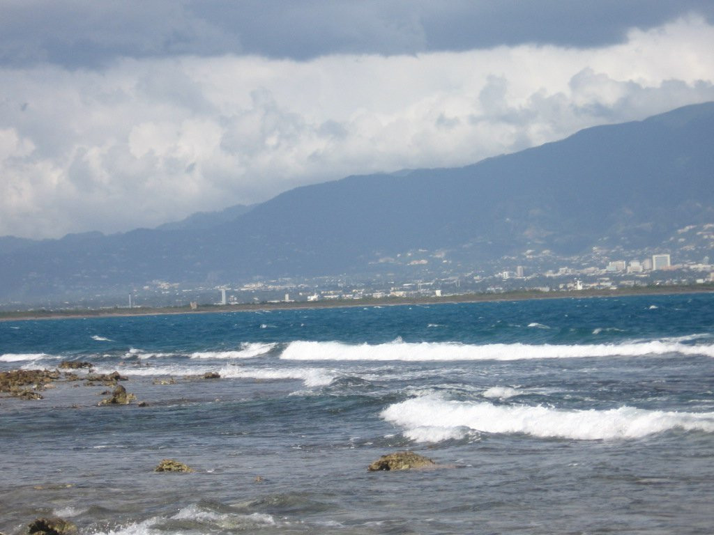 Море в Кингстоне, Ямайка – фотографии Ямайки