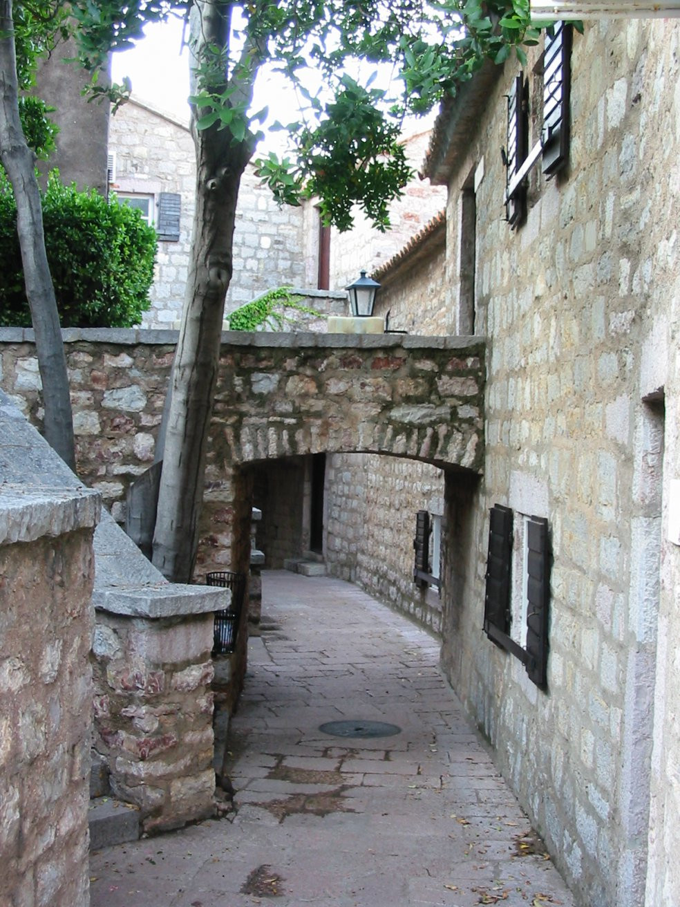 Дома в Святой Стефан, Черногория. Фото 30 – фотографии Черногории