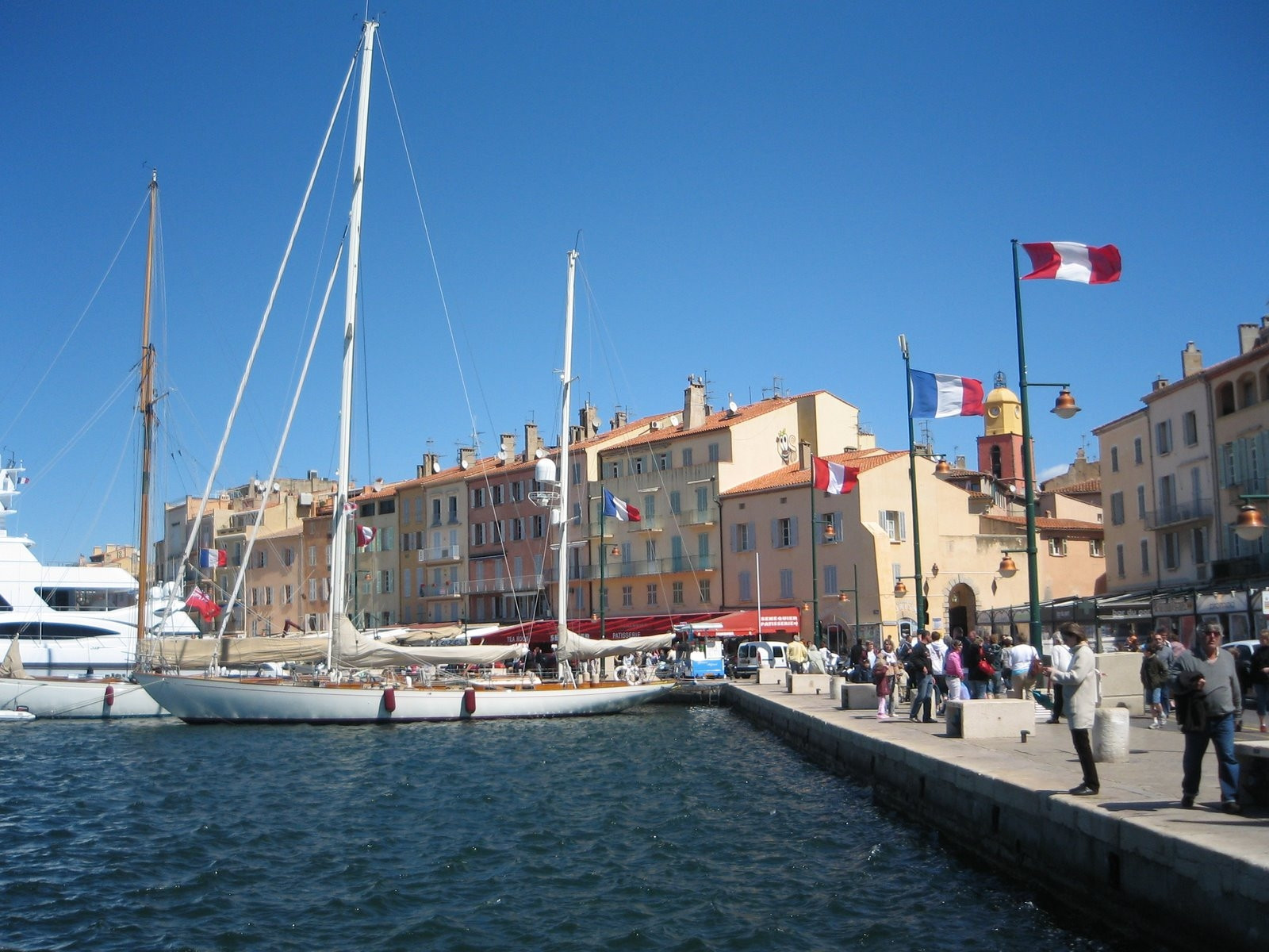 Набережная в Сен-Тропе, Франция. Фото 1 – фотографии Франции