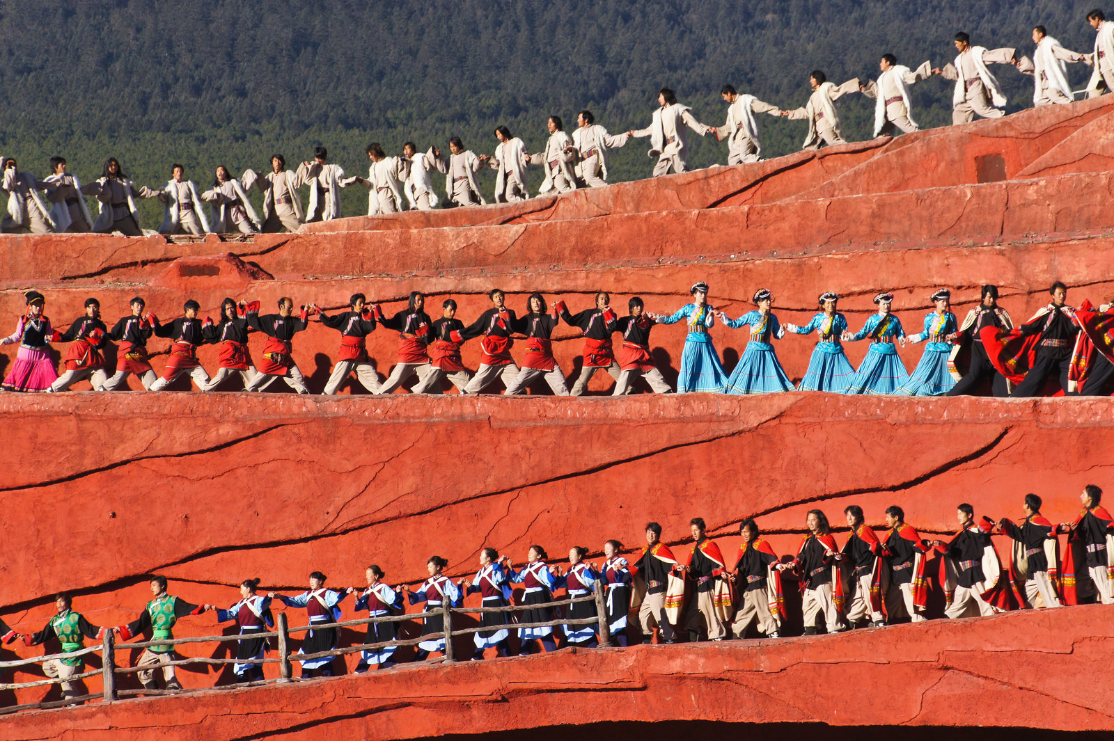 Грандиозный спектакль «Impression Lijiang», Лицзян – фотографии Китая