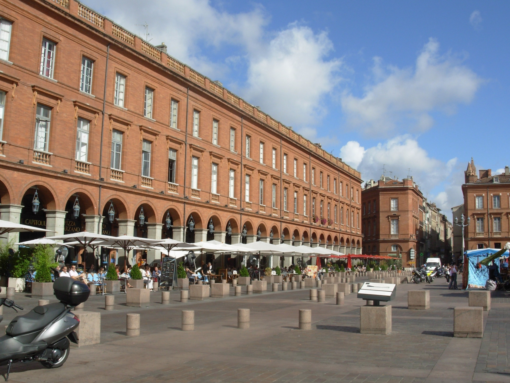 Кафе в Тулузе, Франция – фотографии Франции