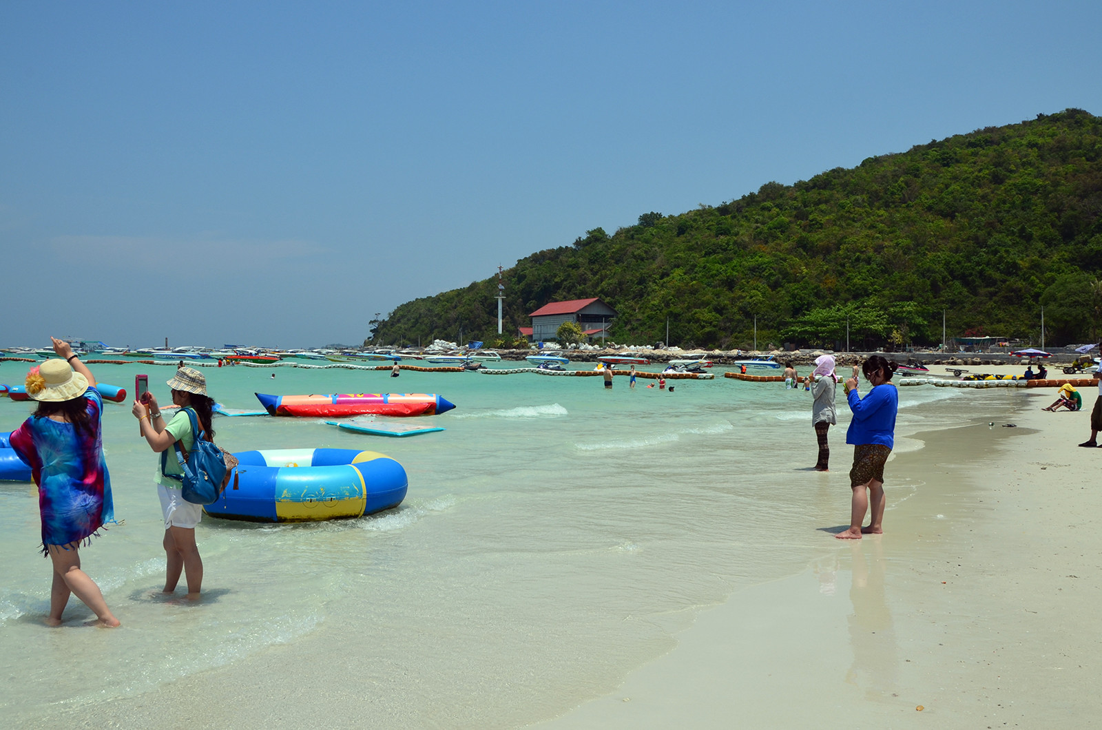 Пляж острова Ко-Лан, Паттайя – фотографии Таиланда