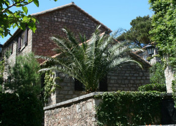 Дома в Святой Стефан, Черногория. Фото 6 – фотографии Черногории