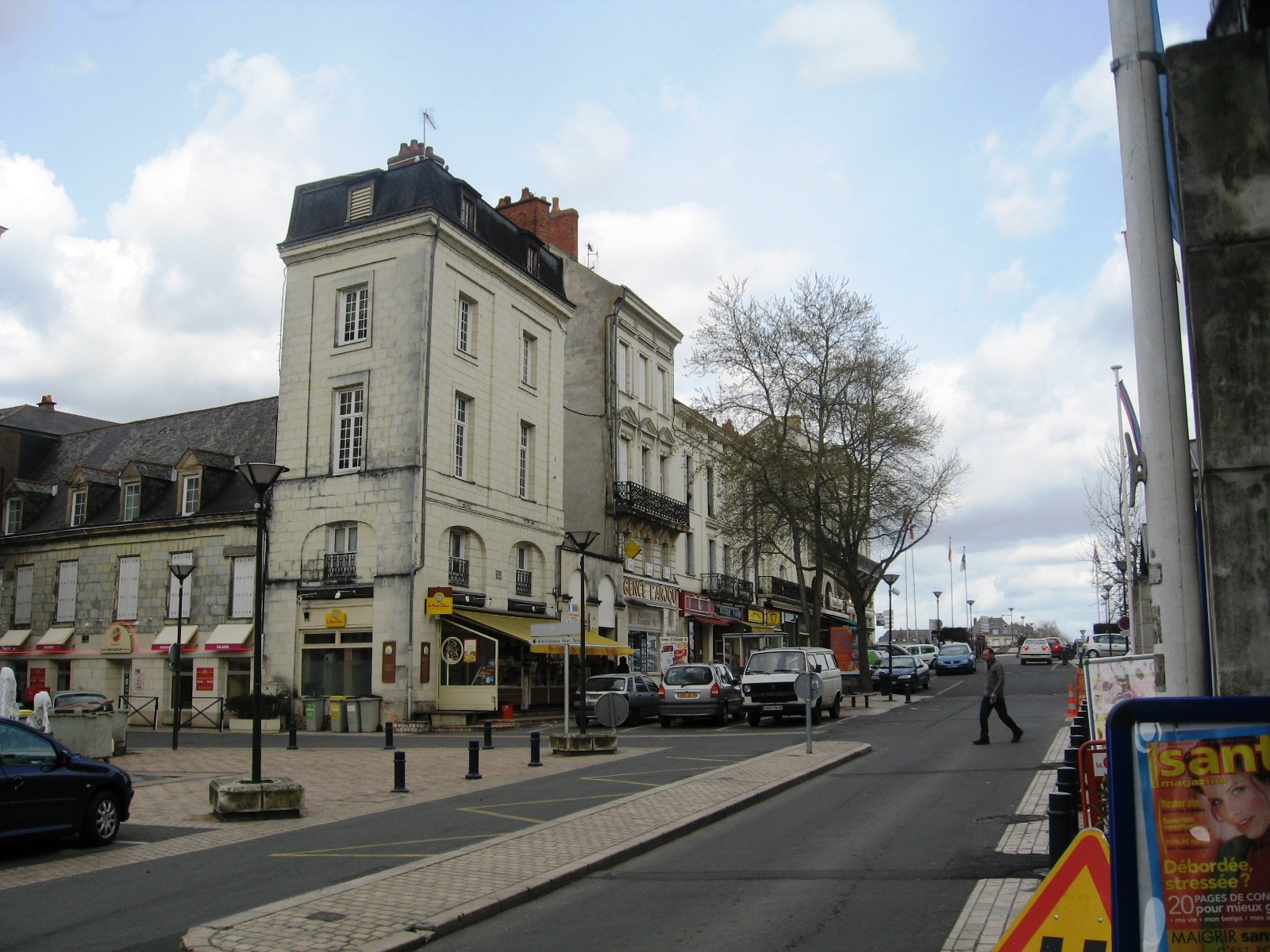 Улица в Сомюре, Франция. Фото 1 – фотографии Франции