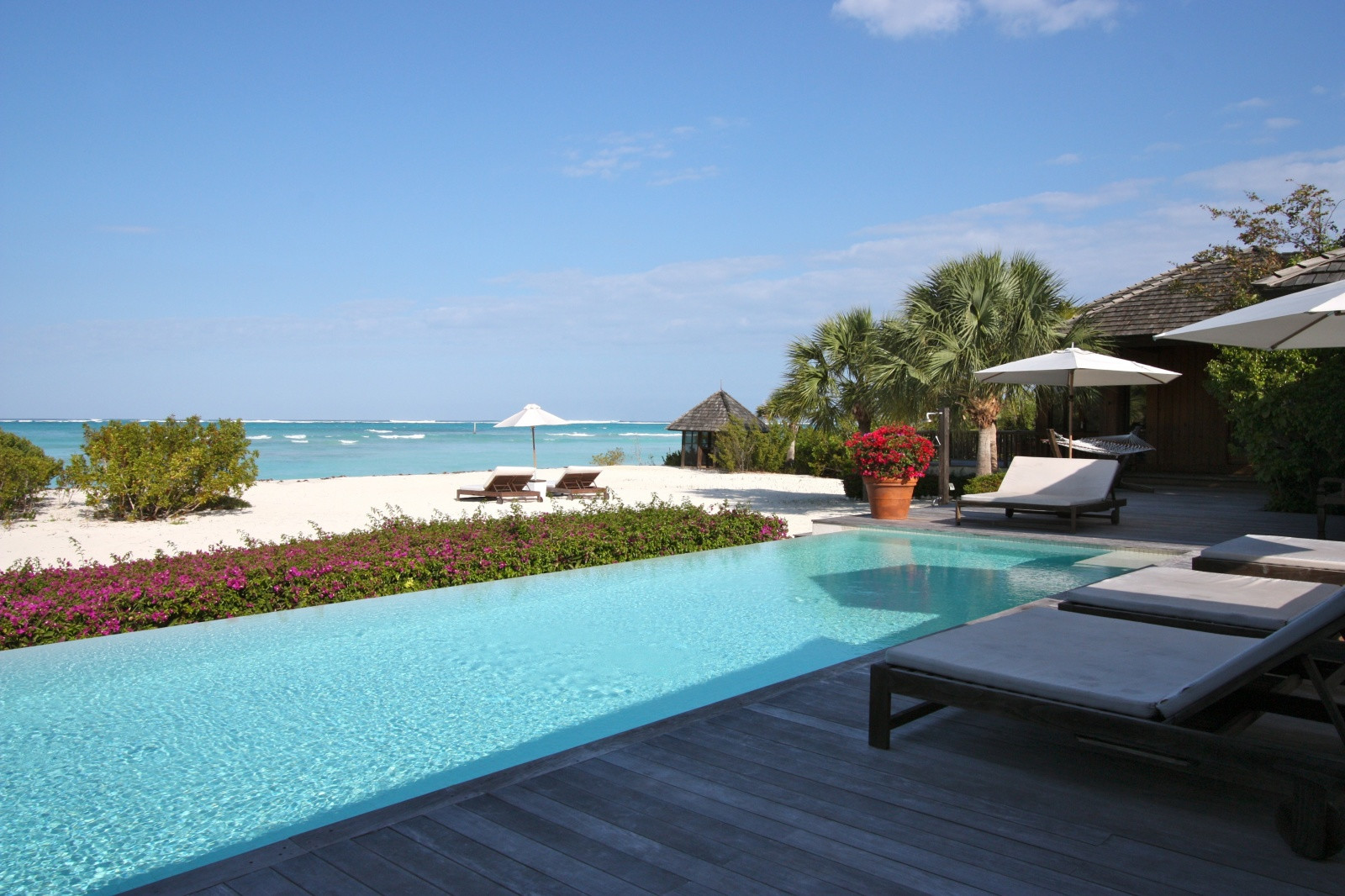 Пэррот-Кей (Parrot Cay) – небольшой частный остров – фотографии Тёркс и Кайкос