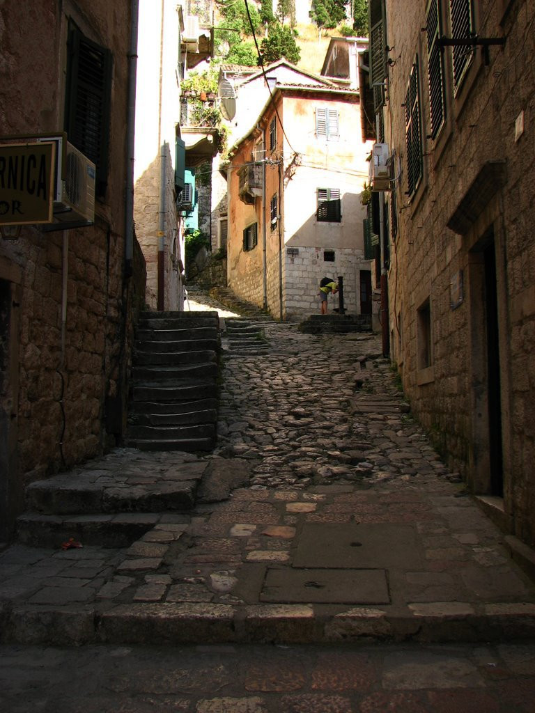 Улица в Котор, Черногория. Фото 3 – фотографии Черногории
