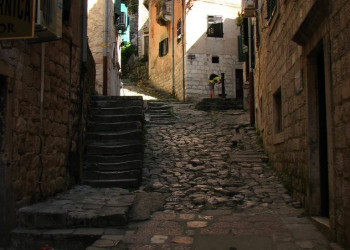 Улица в Котор, Черногория. Фото 3 – фотографии Черногории