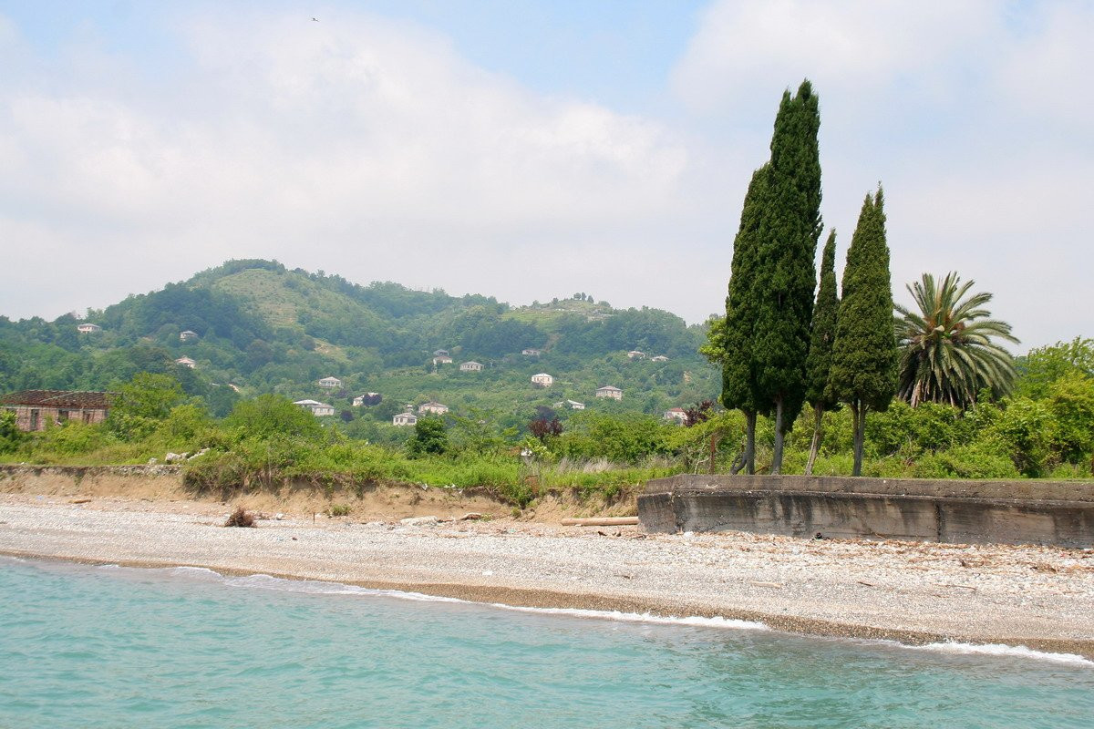 Берег в Эшера, Абхазия – фотографии Абхазии