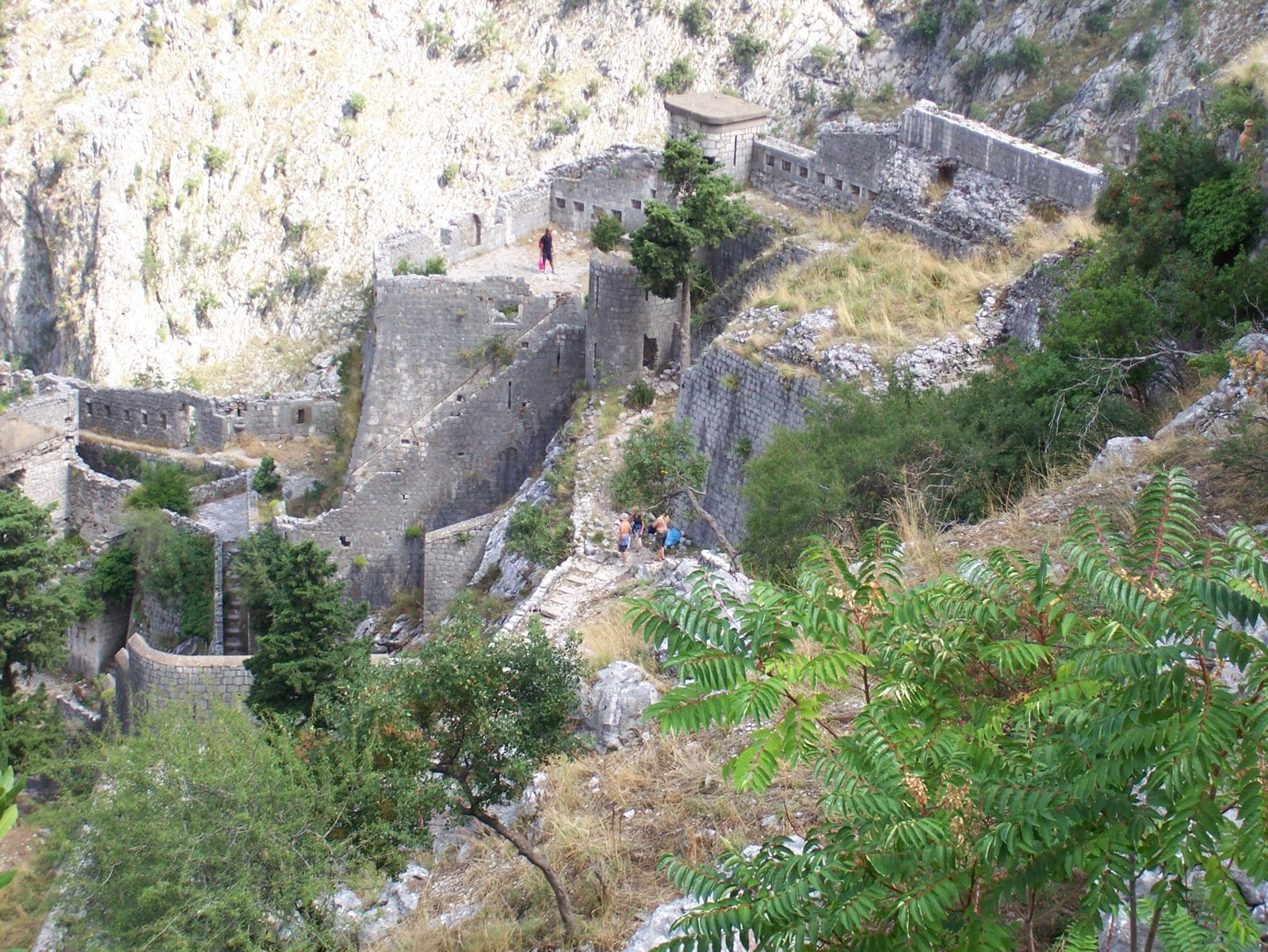 Развалины в Которе, Черногория. Фото 15 – фотографии Черногории