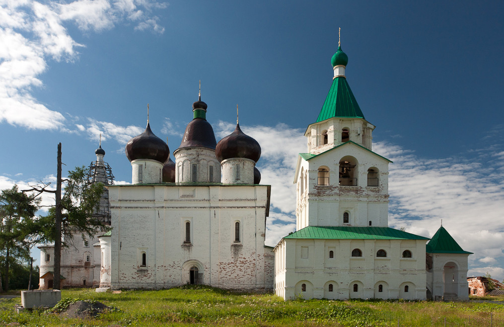 Свято-Троицкий Антониево-Сийский мужской монастырь – фотографии России