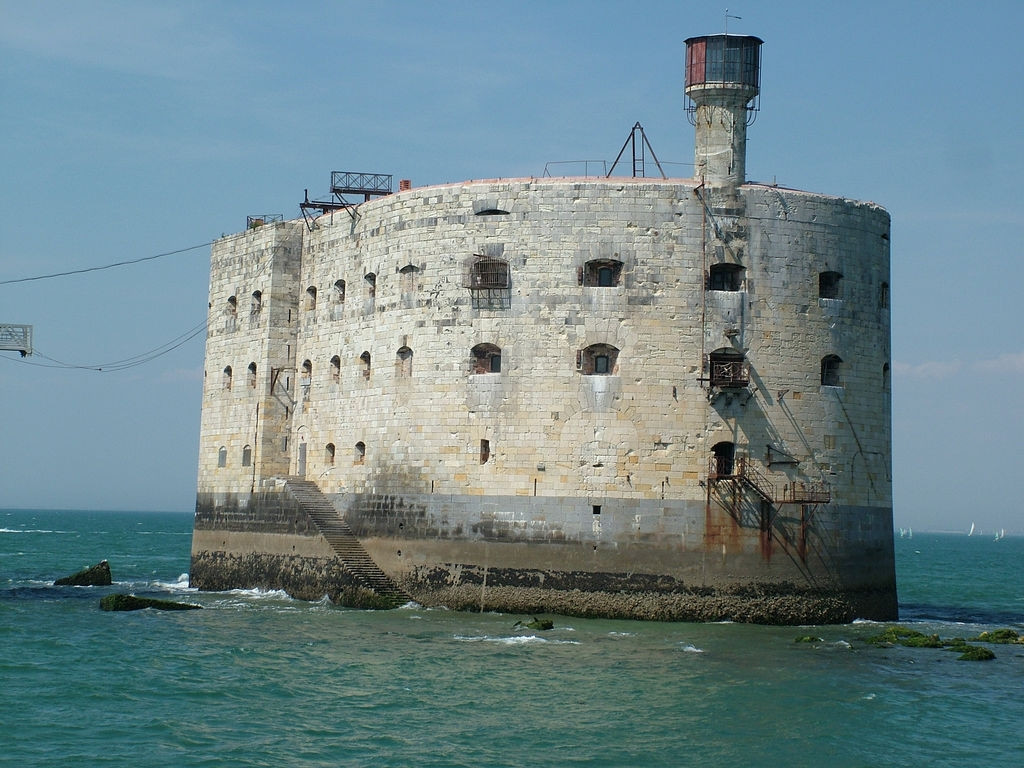 Крепость в Форт Байяре, Франция. Фото 6 – фотографии Франции