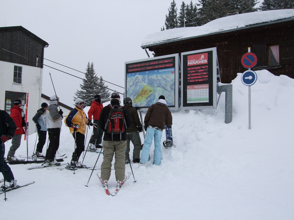 Лыжники в Лез-Уш, Франция. Фото 3 – фотографии Франции