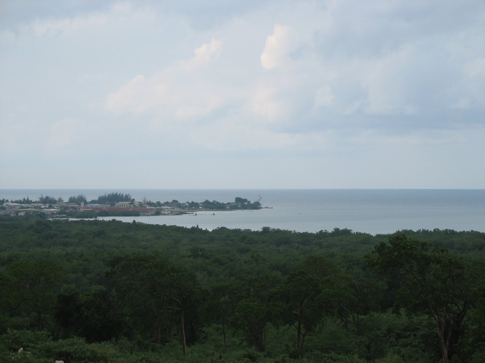 Побережье в Трилони, Ямайка – фотографии Ямайки