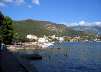 Море в Тиват, Черногория – фотографии Черногории
