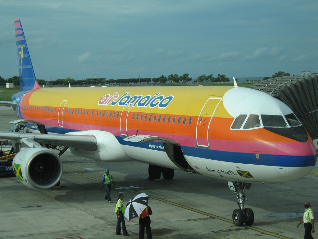 Самолет на Ямайке. Фото 4 – фотографии Ямайки