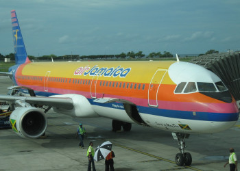 Самолет на Ямайке. Фото 4 – фотографии Ямайки