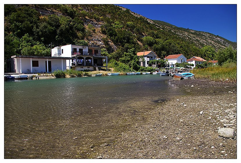 Дома в Игало, Черногория – фотографии Черногории