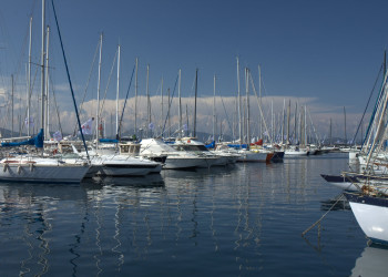 Яхты и катера в Сен-Тропе, Франция. Фото 9 – фотографии Франции