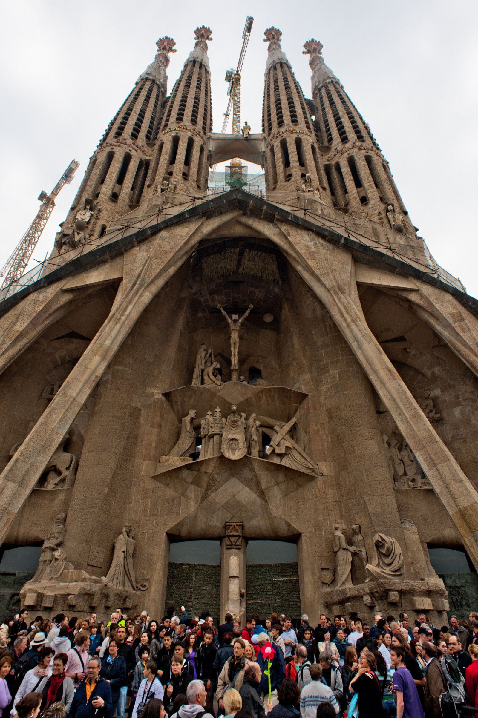Собор Святого Семейства (Sagrada Família) в Барселоне – фотографии Испании