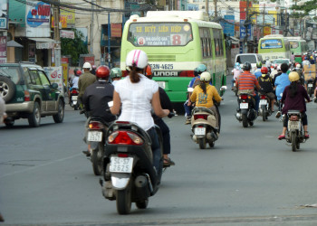 Скутеров тут очень много – фотографии Вьетнама