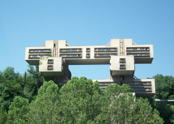 Архитектура здания Банка Грузии в Тбилиси – фотографии Грузии