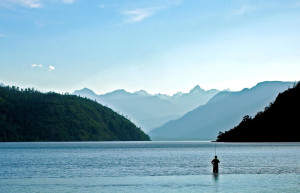 Рыбак. Национальный парк Лаго Пуэло. Аргентина. – фотографии Аргентины