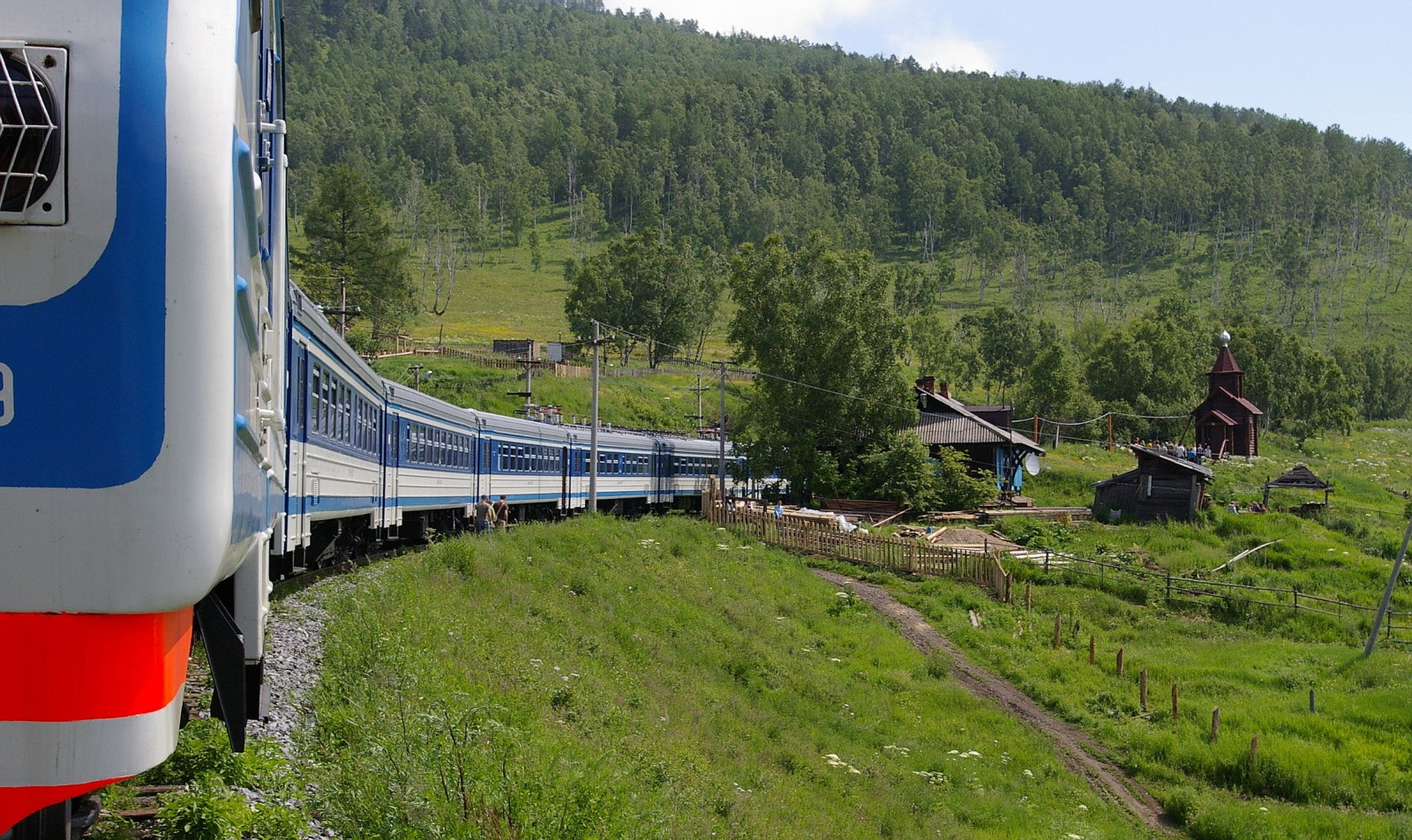Кругобайкальская железная дорога или «Кругобайкалка» – фотографии России