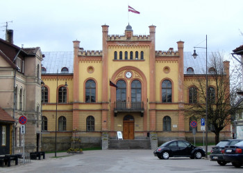 Ратуша Кулдиги – фотографии Латвии