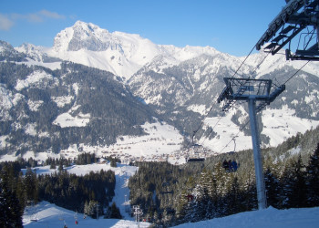 Подьёмник в Ла-Шапель-д'Абонданс, Франция – фотографии Франции