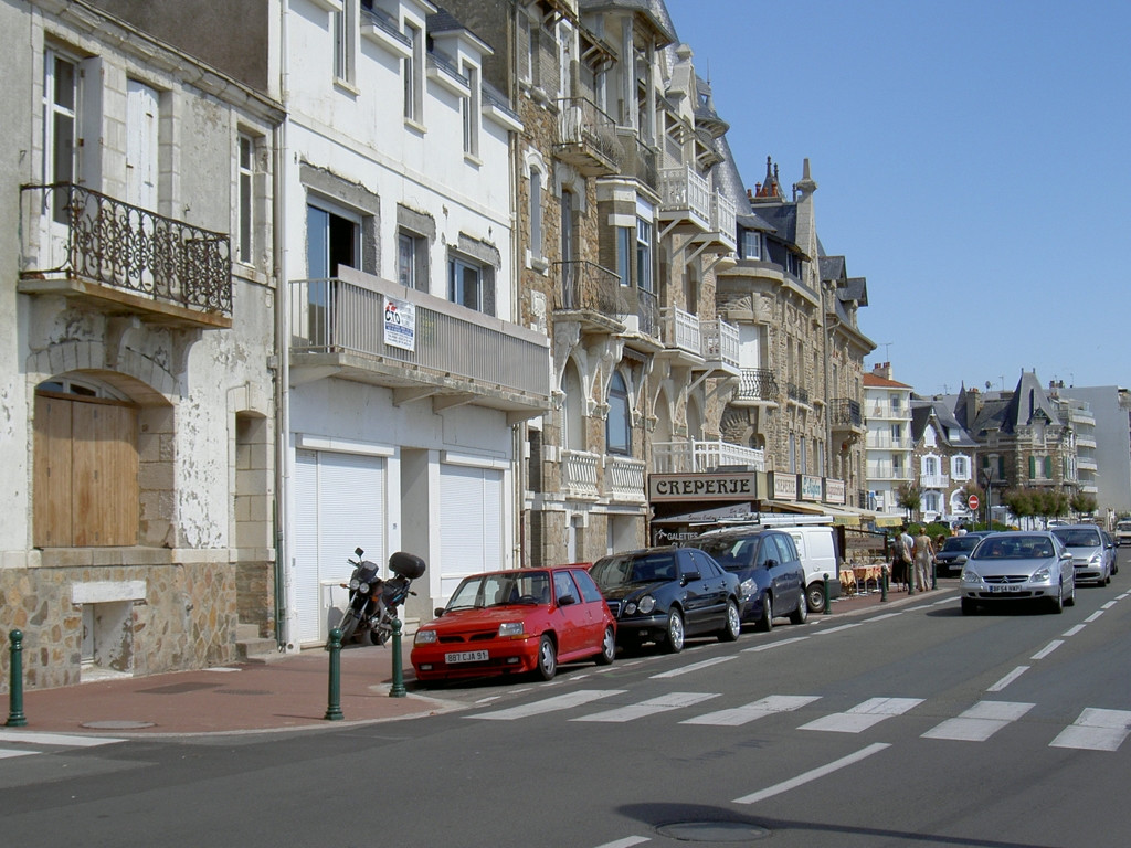 Дома в Ле-Сабль-д Олон, Франция – фотографии Франции