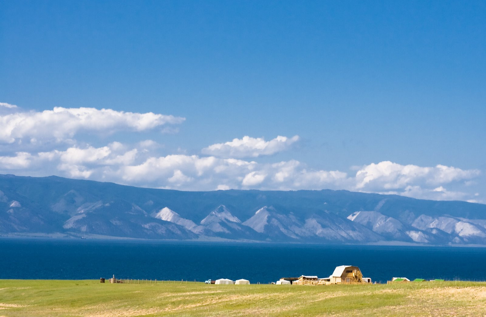 Озеро Байкал, Россия. Фото 1 – фотографии России