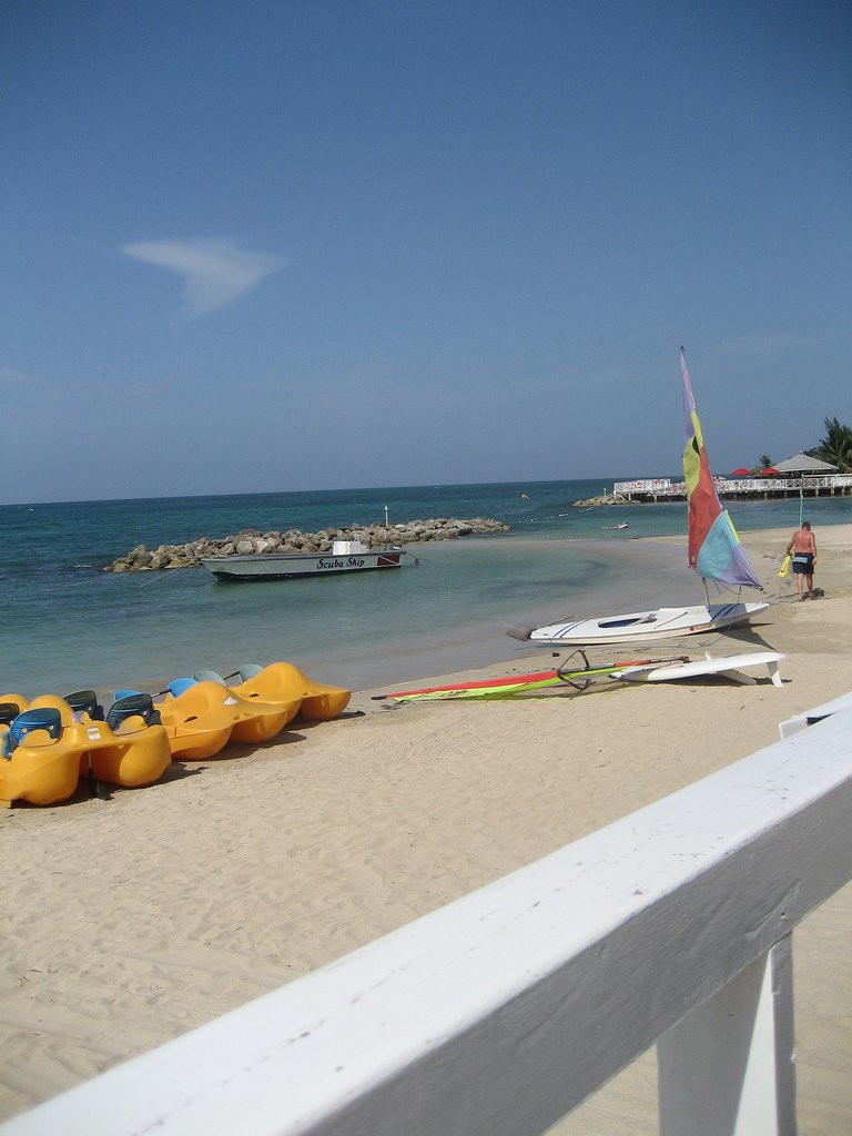 Пляж в Ранэвэй Бэй, Ямайка. Фото 21 – фотографии Ямайки