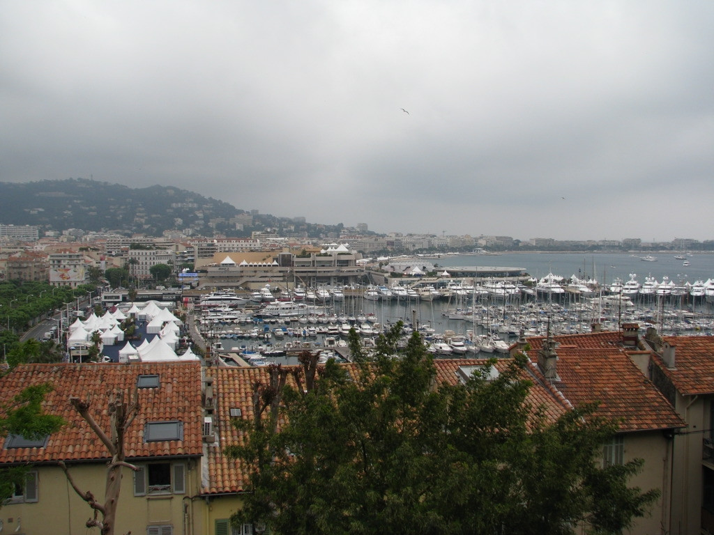 Порт в Канне, Франция – фотографии Франции