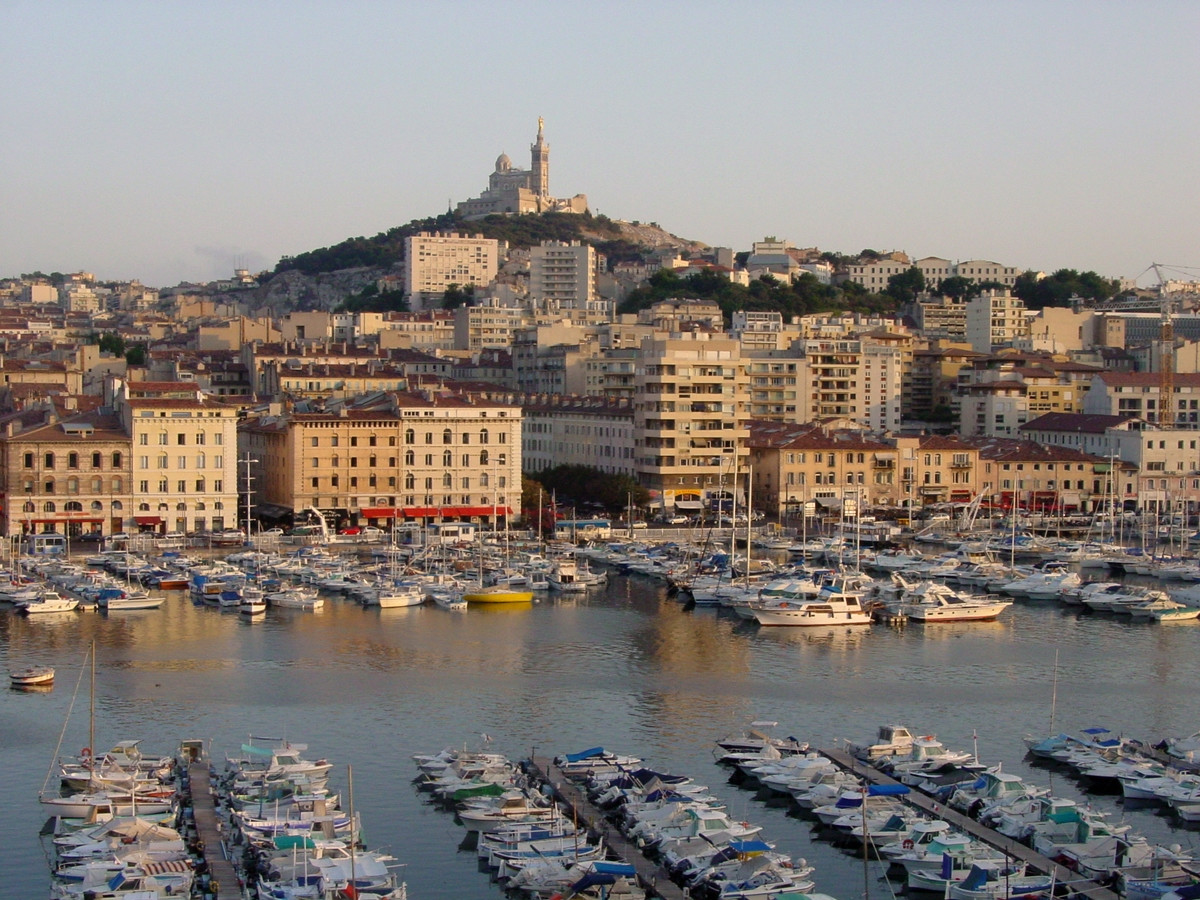 Яхты и катера в Марселе, Франция – фотографии Франции