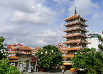 Пагода Винь-Нгьем в Хошимине – фотографии Вьетнама