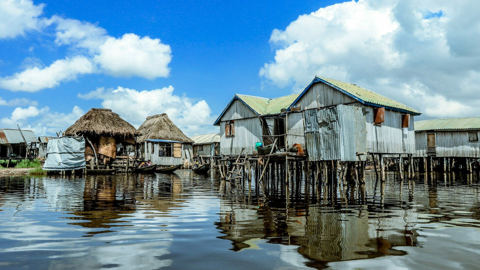Ганвье (Ganvie) — деревня, расположенная на озере Нокуэ – фотографии Бенина