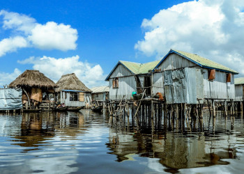 Ганвье (Ganvie) — деревня, расположенная на озере Нокуэ – фотографии Бенина