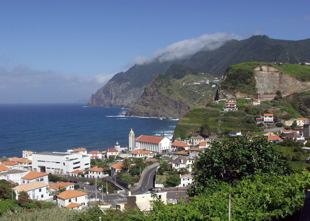 Порту-да-Круш (Porto da Cruz) – фотографии Португалии