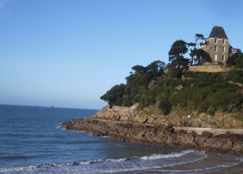 Дом на берегу в Динарде, Франция. Фото 2 – фотографии Франции