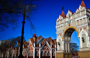 Триумфальная арка в Благовещенске – фотографии России