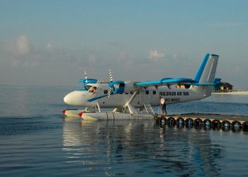 Вертолет в Ари Атолле, Мальдивы. Фото 1 – фотографии Мальдивских островов