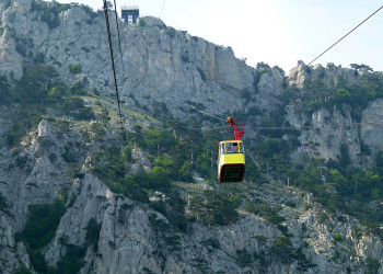 Ай-Петри – гора, расположенная в Крыму в России – фотографии России