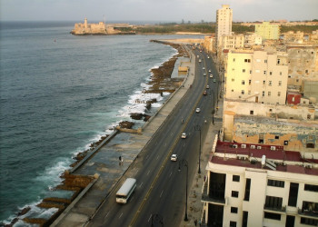 Набережная в Гаване, Куба – фотографии Кубы