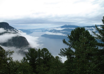 Панорамный вид Телецкого озера, Россия. Фото 1 – фотографии России