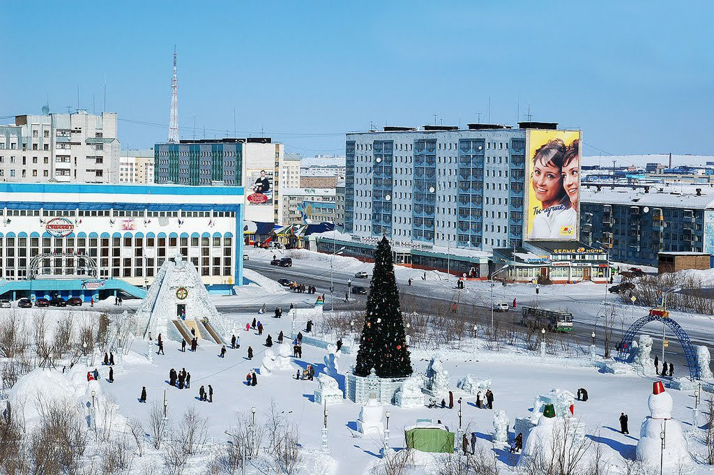 Новогодний городок в Воркуте, Россия. Фото 1 – фотографии России