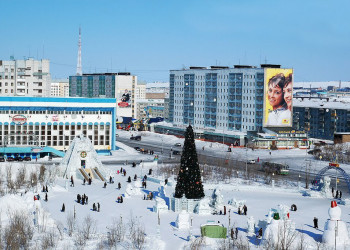 Новогодний городок в Воркуте, Россия. Фото 1 – фотографии России