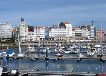 Яхт-стоянка в Ла-Корунья – фотографии Испании