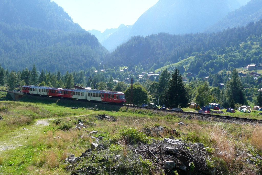 Поезд в Валлорсине, Франция – фотографии Франции