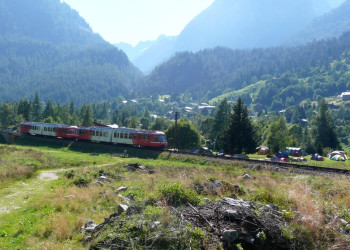 Поезд в Валлорсине, Франция – фотографии Франции