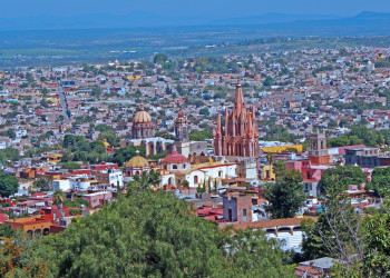 Панорамный вид на Сан-Мигель-де-Альенде в Мексике – фотографии Мексики